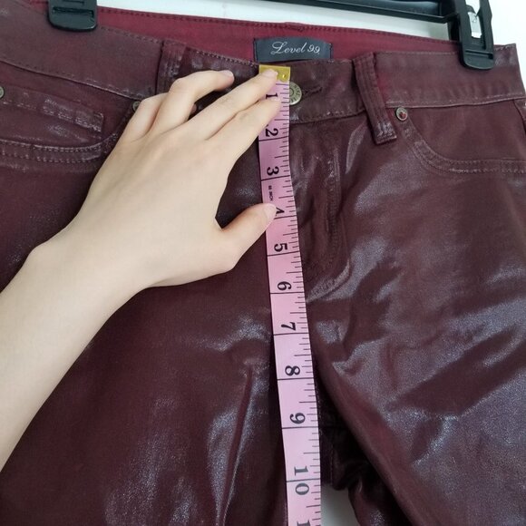 Level 99 Liza Coated Skinny Jeans Vixen Wine Sz 28 - Picture 10 of 12